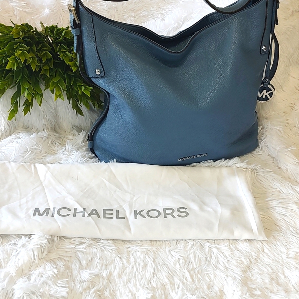 EUC Michael Kors Hobo Bag